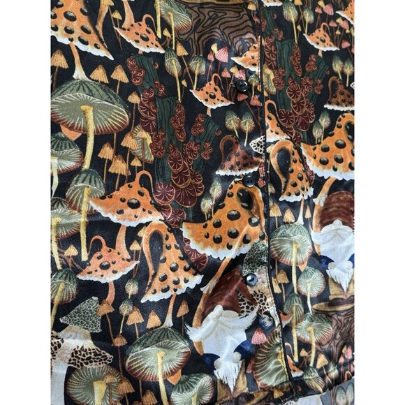 Earthbound Trading Co Mushroom & Gnome Button Up Collared Shirt Women’s Size S - Picture 7 of 11
